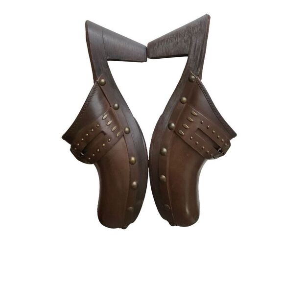 White Mountain Brown Leather Studded Clog Heels size 7 - Picture 3 of 14